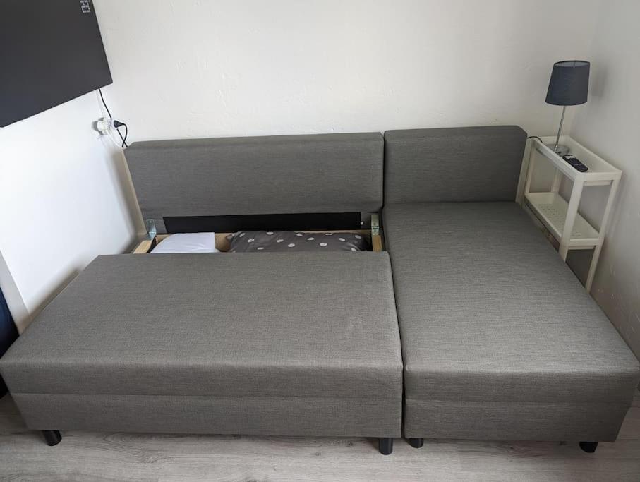 Lovely Studio With Free Parking On Premisis Asten Eksteriør bilde