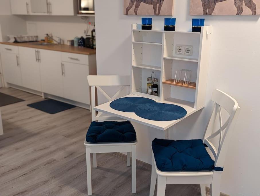 Lovely Studio With Free Parking On Premisis Asten Eksteriør bilde