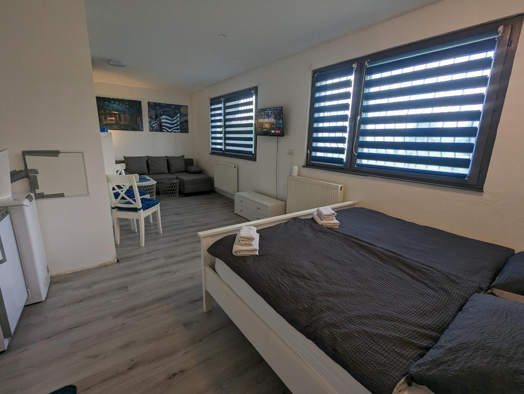 Lovely Studio With Free Parking On Premisis Asten Eksteriør bilde