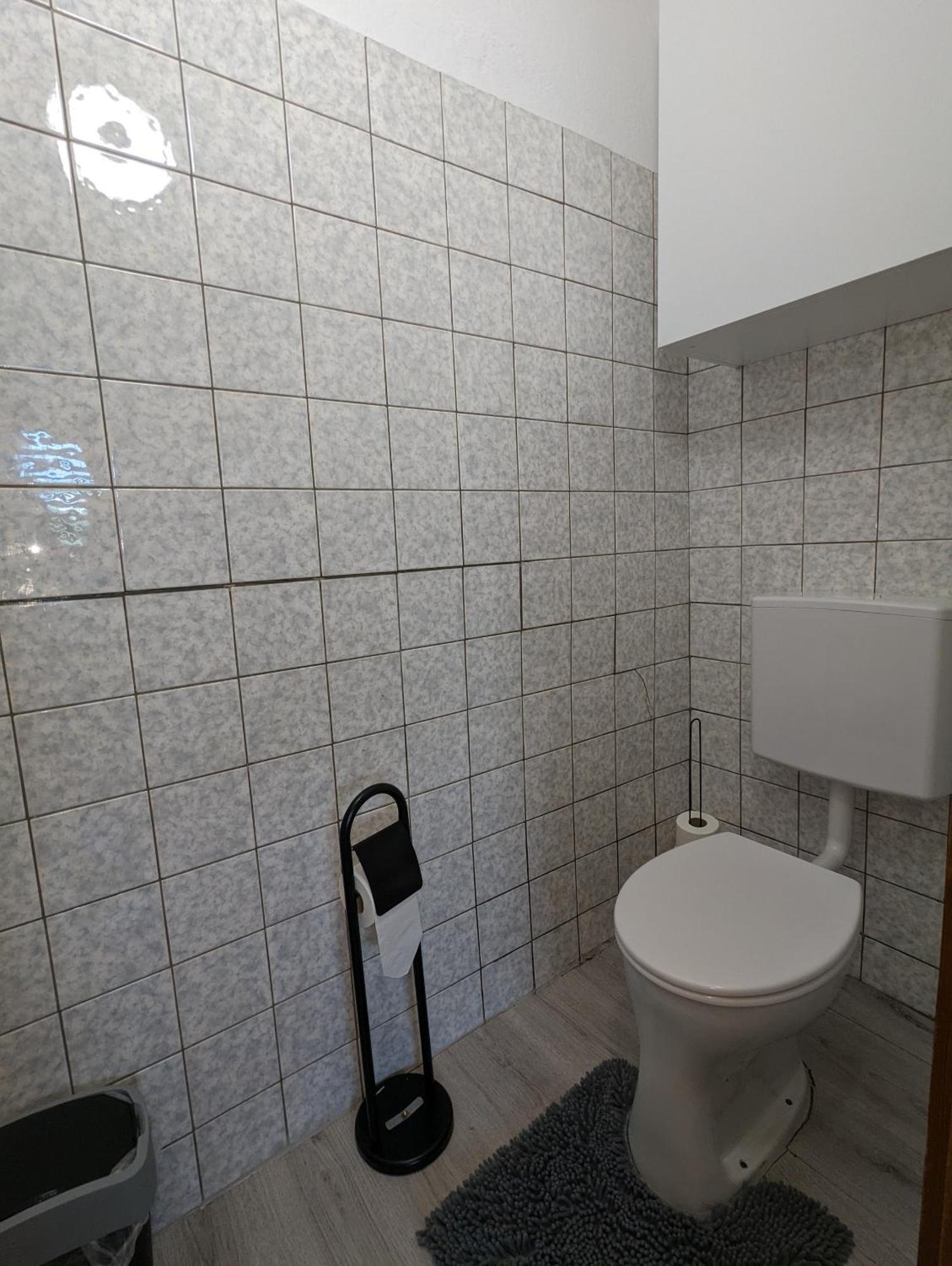Lovely Studio With Free Parking On Premisis Asten Eksteriør bilde